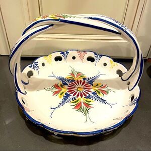 Hand painted Portuguese Majolica glaze ceramic floral braid Easter basket RCCL